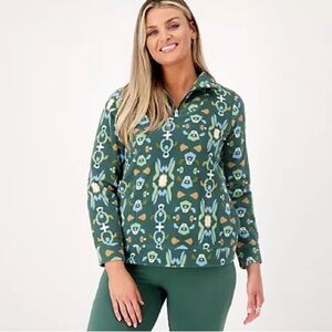 307 - Sport Savvy Trendy Green Patterned Pullover. Size L